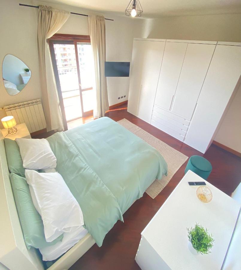 Golden Hour Apartment - Panoramic Terrace Фиумичино Екстериор снимка