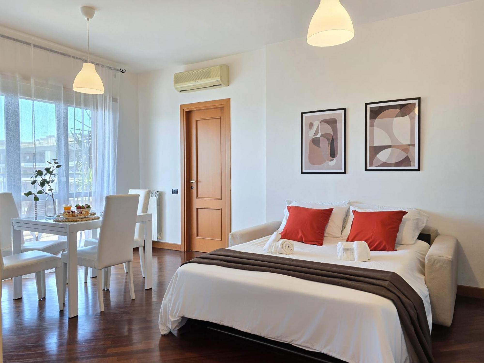 Golden Hour Apartment - Panoramic Terrace Фиумичино Екстериор снимка