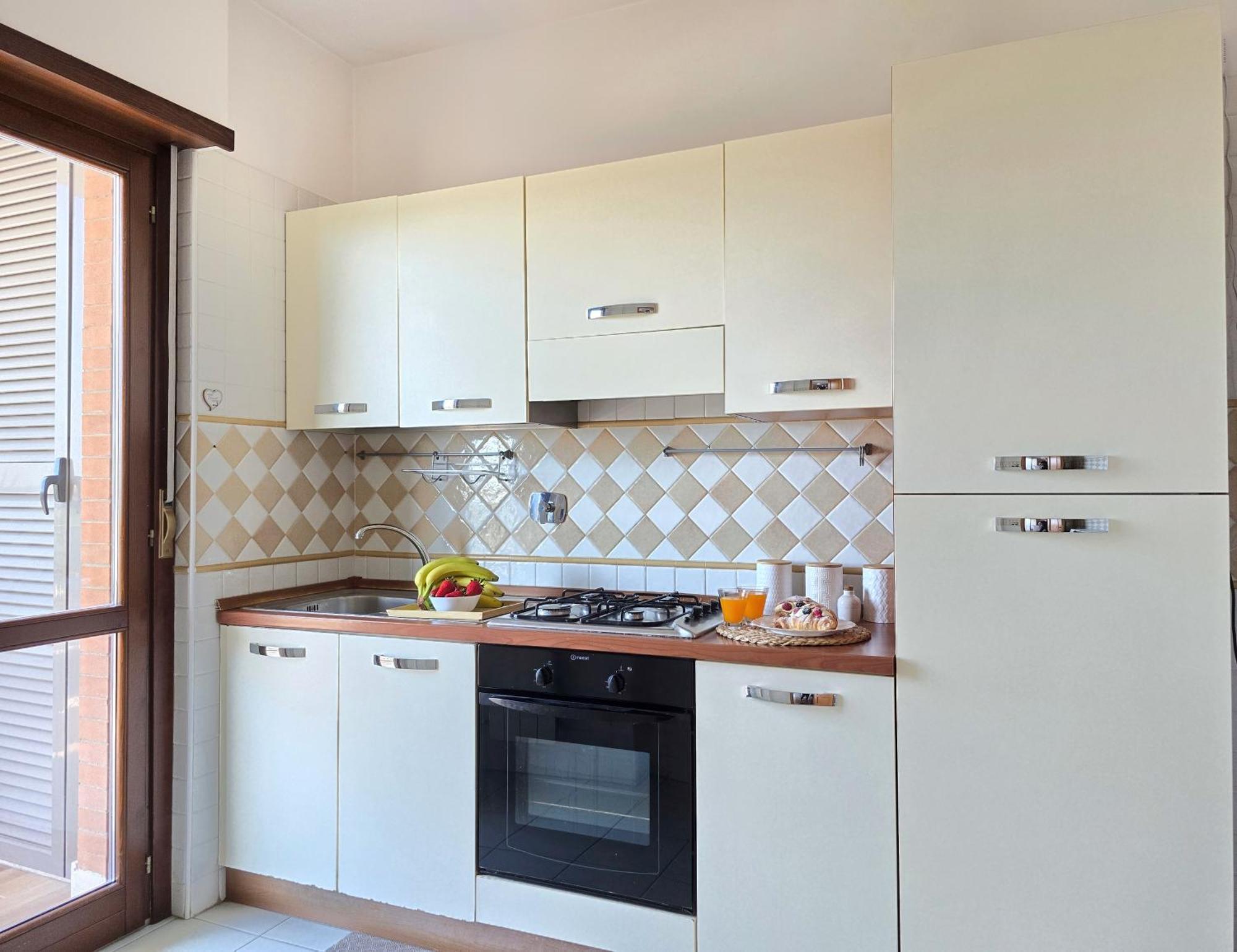 Golden Hour Apartment - Panoramic Terrace Фиумичино Екстериор снимка